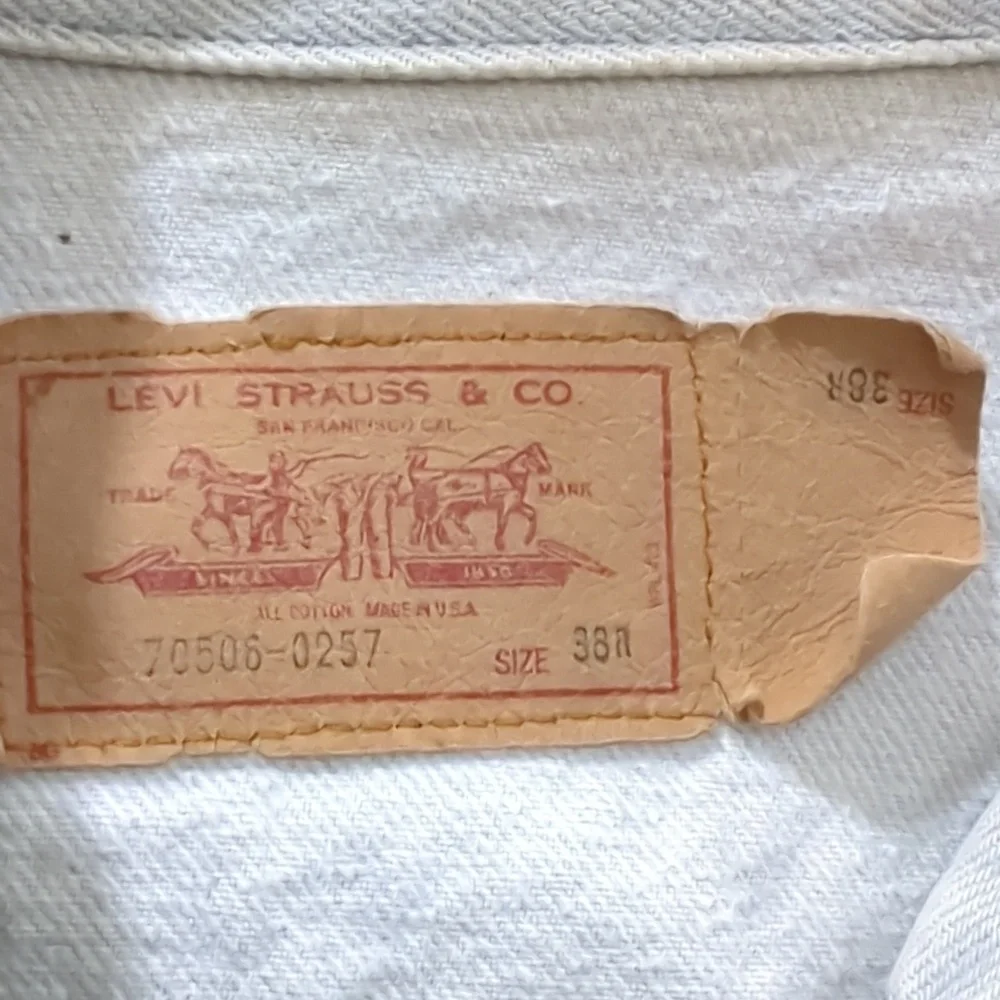 Levi's Light Gray Denim Jacket - Picture 3 of 7